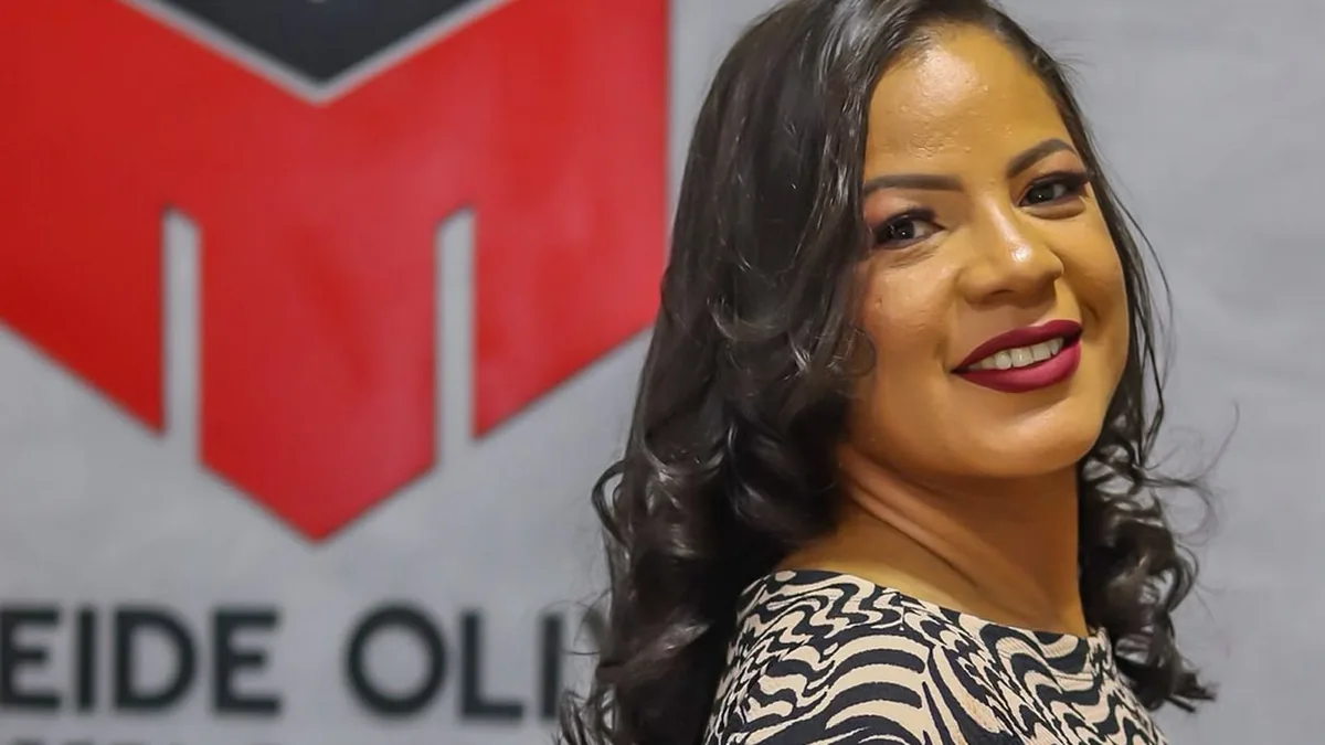 Ambiente residencial em projeto de Marileide Oliveira